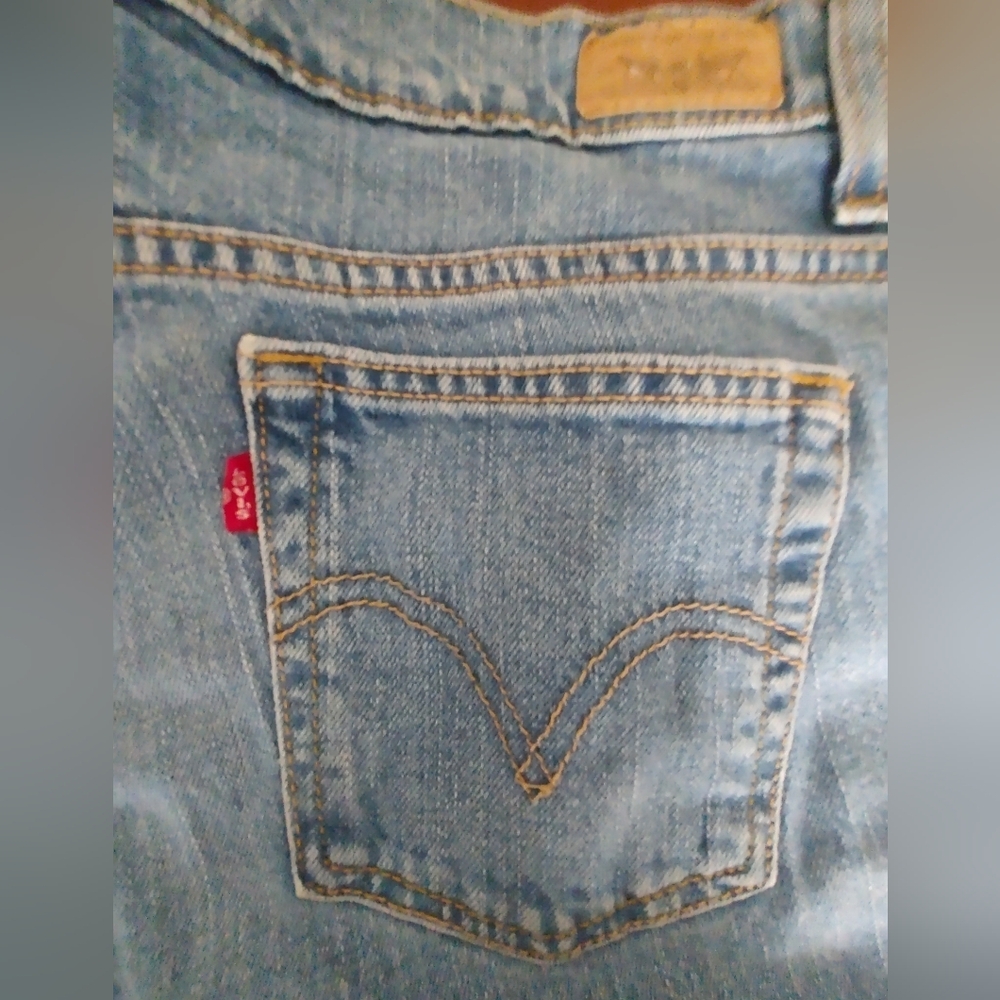 Levi's 550 Classic Blue Women's Jeans 12 Short (303)